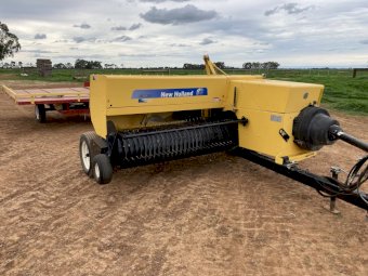 New Holland BC5070 Small Square Baler