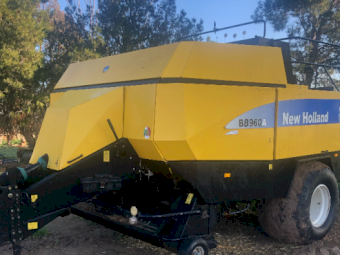Under Auction - (A259) New Holland BB960A Square Baler 