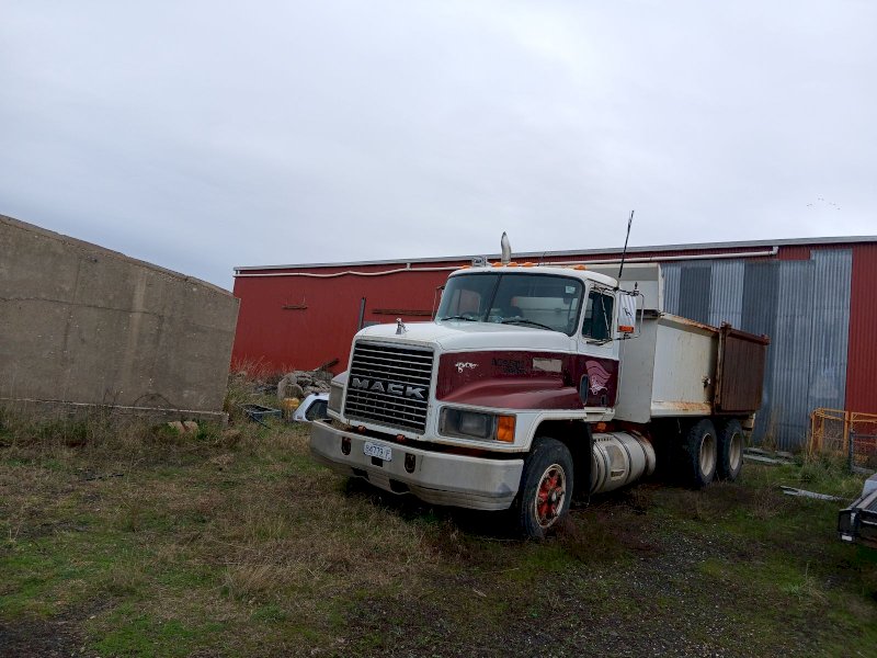 1994 Mack CH Fleetliner Tipper Truck