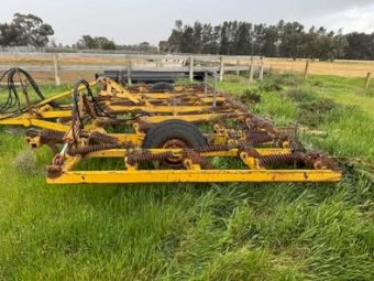 39 Tyne Chamberlain Scarifier