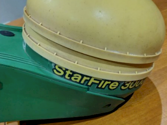 John Deere StarFire 3000 Receiver