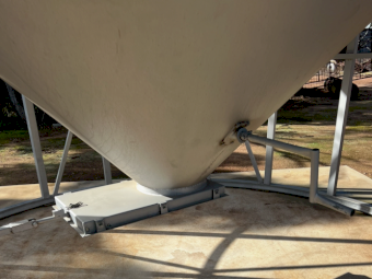 2017 Ahrens Fert Silo