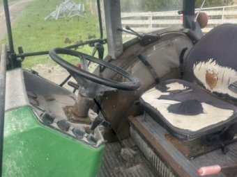 John Deere 2700 Tractor