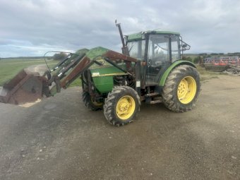 John Deere 2700 Tractor