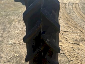 30 X Trelleborg 13.6R36 Tyres