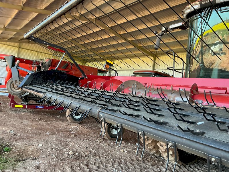 Case IH  3016 15ft Pick up Front