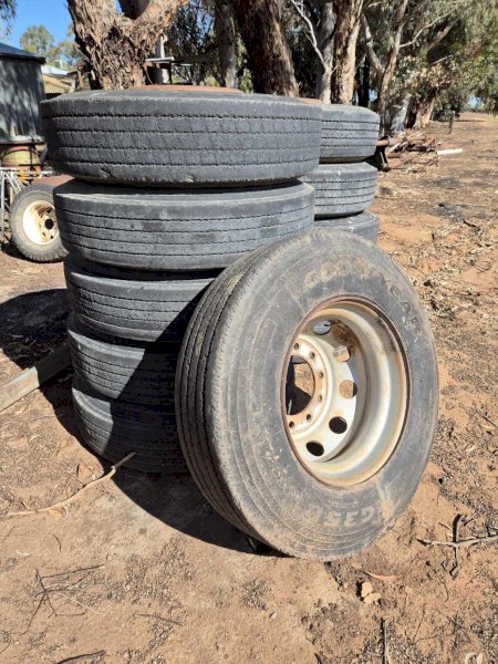 12 x Goodyear 11R 22.5 truck tyres ,tube-less, steel rims