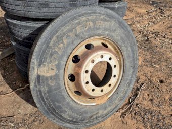 12 x Goodyear 11R 22.5 truck tyres ,tube-less, steel rims