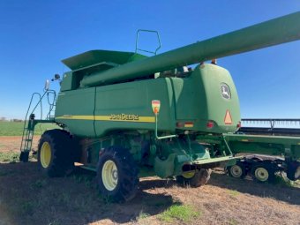 2006 John Deere 9660 STS header with 936D 36 ft Front and Comb Trailer