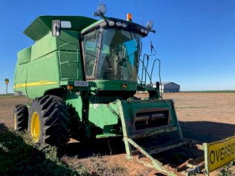 2006 John Deere 9660 STS header with 936D 36 ft Front and Comb Trailer