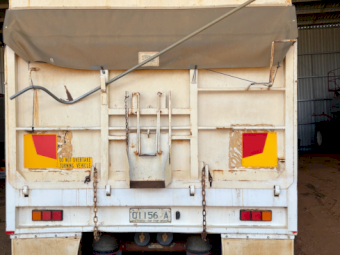 2011 Sterling Prime Mover with Pohlner 34ft Trailer