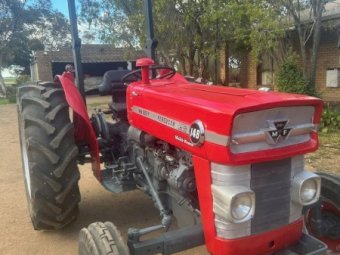 Massey Ferguson 148 Tractor