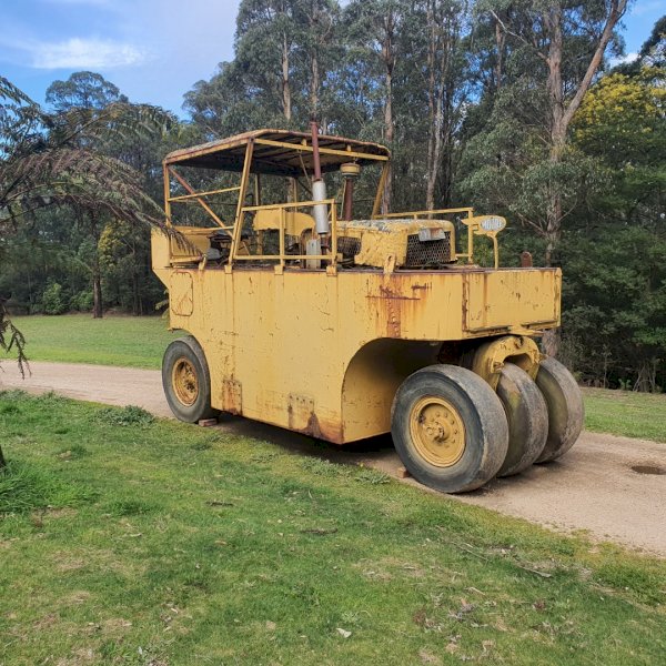 Malcolm Moore 3507 Road Roller