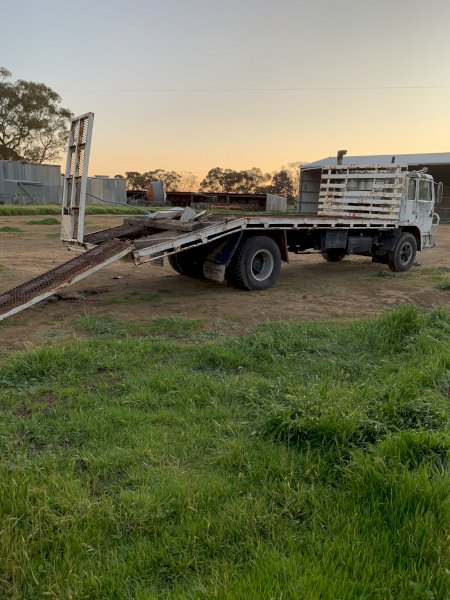 International Acco 1830B