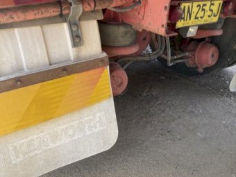 1990 Kenworth K100E Prime Mover