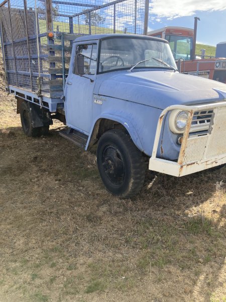 International C-1600 Truck With Stockcrate