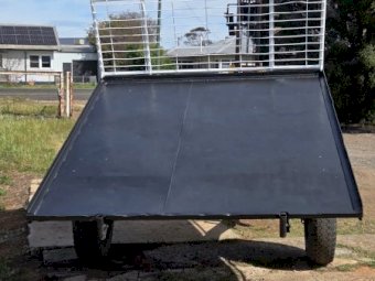 Hydraulic Tipping Trailer