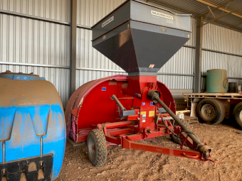 Mainero 2230 Grain Bag Inloader