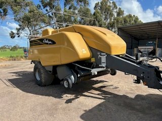 2009 Challenger LB34B Large Square Baler