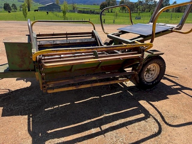 Elsworth Round Bale Feeder