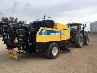 2008 New Holland BB960A