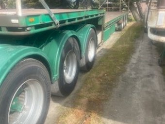 2006 Vawdrey 45Ft Drop Deck Trailer