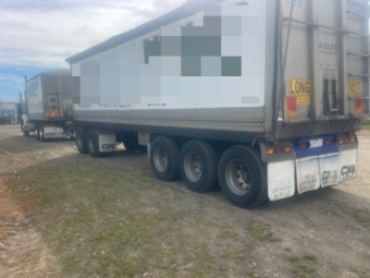 2010 Western Star 4800 Truck and Dog Tippers