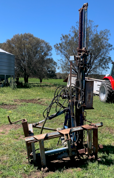 Lyco Post Driver with Side Shift