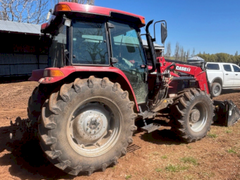 2013 Case IH JX95U FWA Cab Tractor