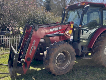 2013 Case IH JX95U FWA Cab Tractor