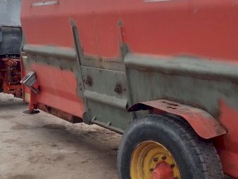 Case 2090 Tractor Seko Sam 500/150 Feed Mixer