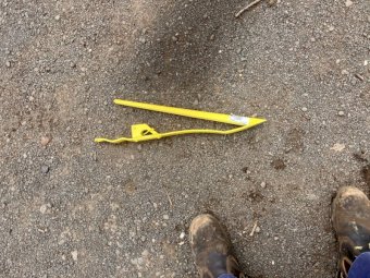 30 X John Deere Cop Lifters.