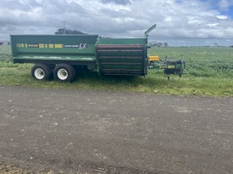 2018 Hustler Super EX Comby Feed Out Cart