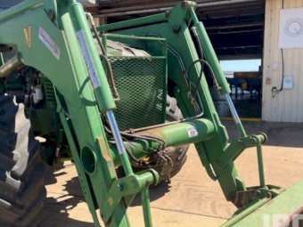 2008 John Deere 7930 Tractor with Bucket