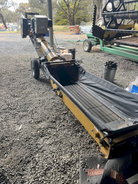 Convey-All 1615 Jump Conveyor