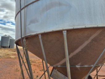 HE Silo 30T FB Field Bin