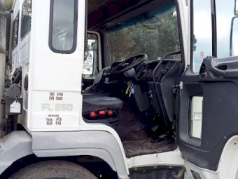 2002 Volvo FL250 Tray Truck