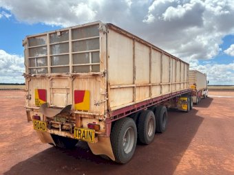 Road Train set O'Phee Convertible with Dolly