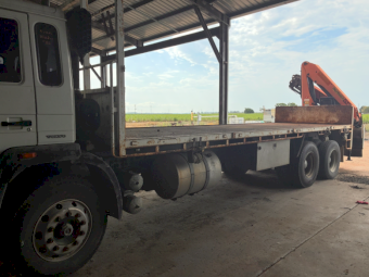1998 Volvo FL6 6x4 Crane Mounted Truck