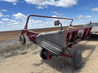 Case IH 1015 Canola Front and Trailer