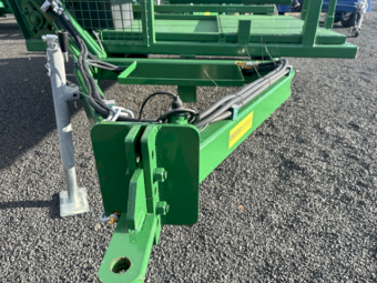 New 2023 Elsworth Square & Round Multi Feeder