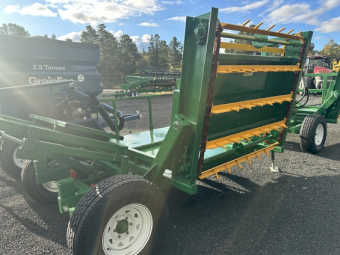 New 2024 Elsworth Square & Round Multi Feeder