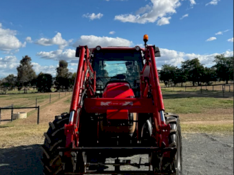 2008 McCormick C85 Max Tractor with Loader