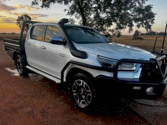 2022 Toyota SR5 Hi Lux  Dual cab Ute