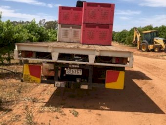 Isuzu 750 Crane Truck With Hiab 102
