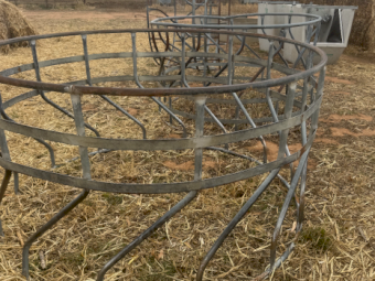 Round Cattle Hay Feeders x 4