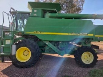 John Deere 9650 CTS Header