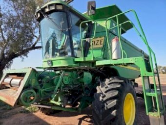 John Deere 9650 CTS Header