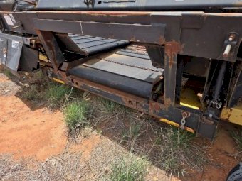 MacDon 1040 Draper Front