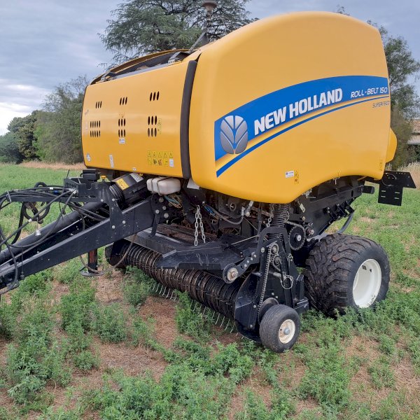 2019 New Holland Roll Belt 150 Round Baler